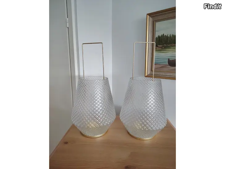 Myydään LYHDYT