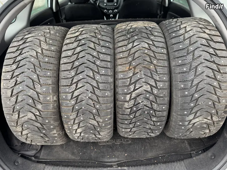 Myydään Nastarenkaat 225/45R18