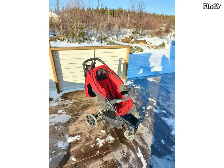 Myydään Britax B-agile matkarattaat/barnvagn