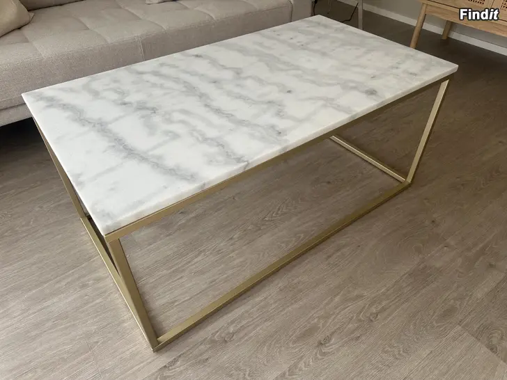 Myydään Soffbord i marmor