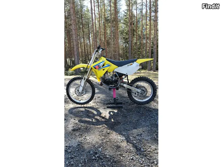 Myydään Suzuki rm 85
