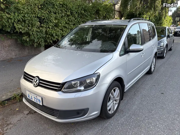Myydään Volkswagen Touran 1.6 TDI 2012 manuell 280tkm