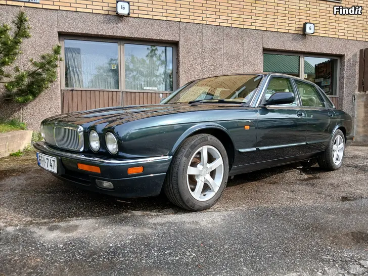Myydään Klassikko Jaguar XJ6 3.2 autom. EHKÄ vaihdossa H-D tai P-auto