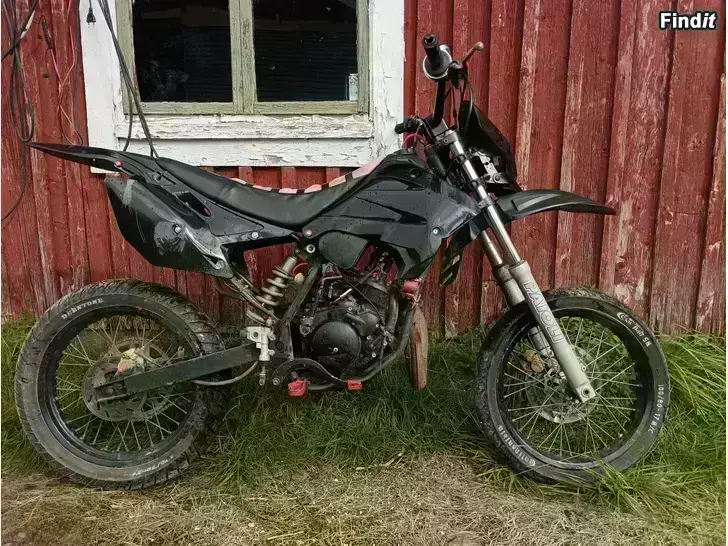 Säljes Moped Motorhispania/MHMotorcycle FURIA MAX 49cm