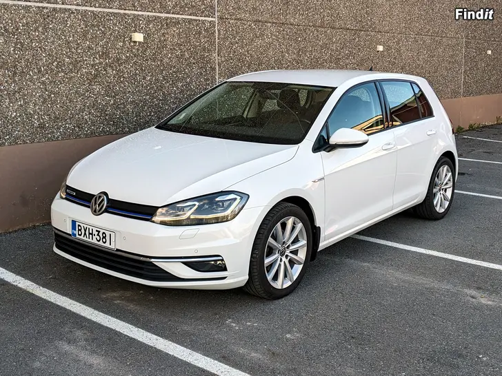 Säljes VW Golf Highline 1,5 TGI DSG