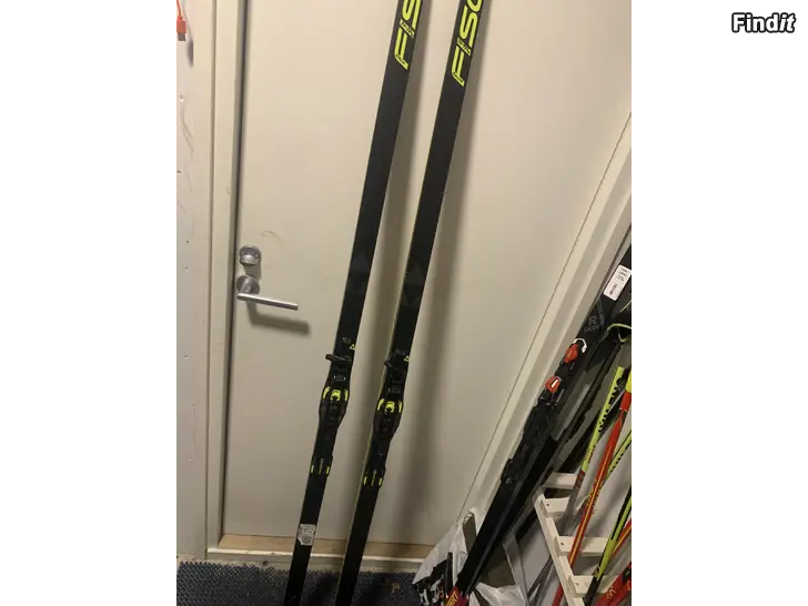 Säljes Fischer skinnskidor