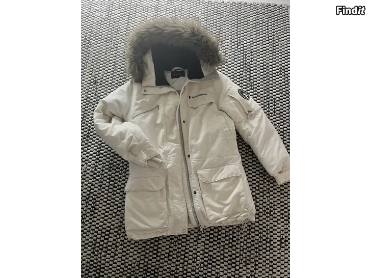 Säljes XS Peak Performance Parka jacka