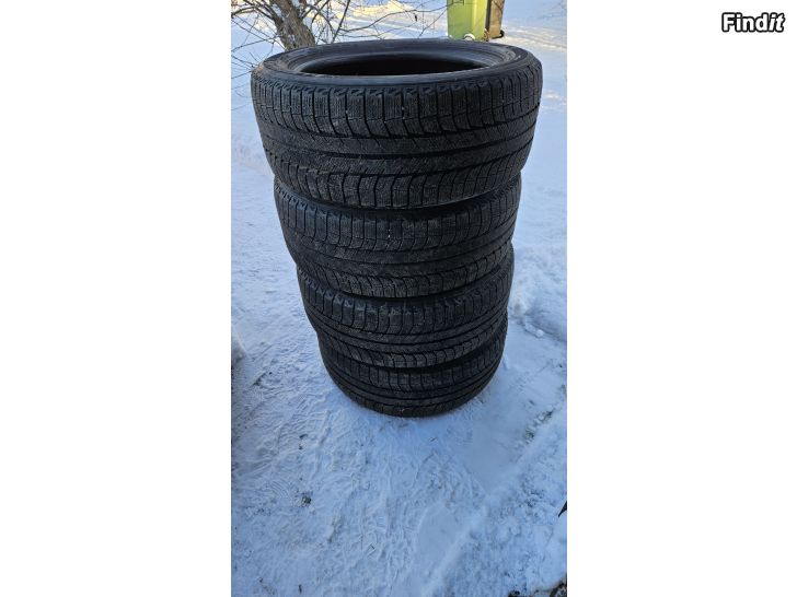 Myydään Michelin Latitude X-Ice Green 255/50 R19