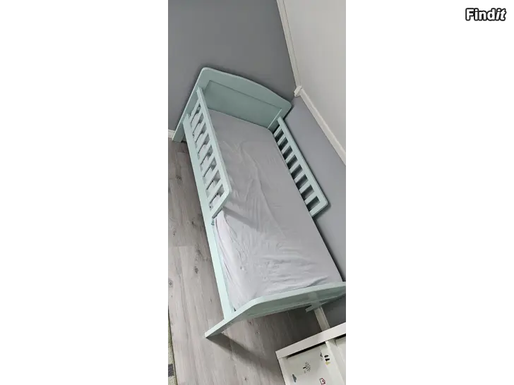 Säljes Juniorsäng