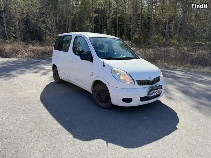 Säljes Toyota Yaris Verso 1.4D 2004 Paketbil