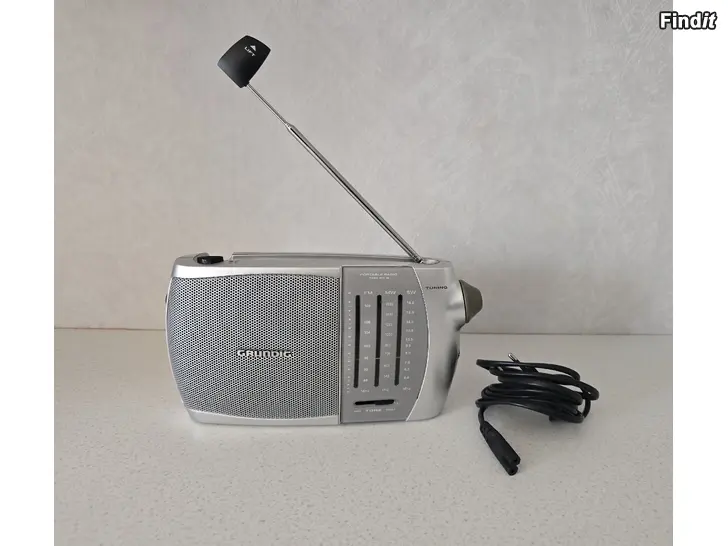 Myydään Grundig radio