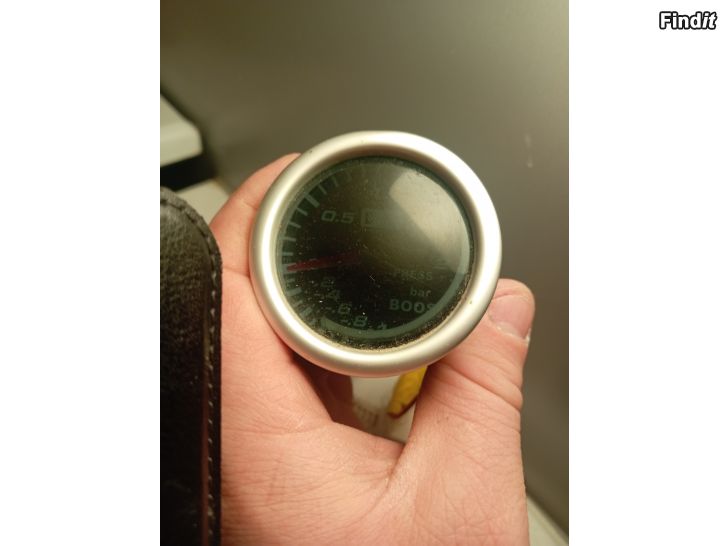 Myydään Ahtopaine mittari smoke 52mm