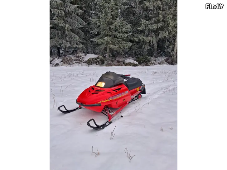 Myydään Skii-doo formula 500