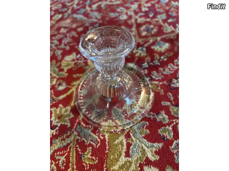 Säljes Nuutajärvi glas ljusstake