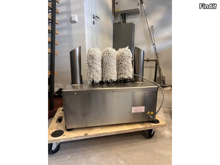 Säljes Glaspolerare - 2,62 kW - med varmluftsfläkt och 8 rullar - 600-720glas/h