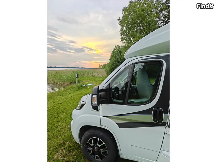 Uthyres KNAUS Fiat 2.3 matkailuauto