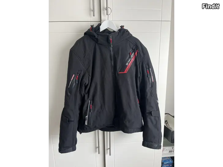 Myydään Sweep Motorcykeljacka