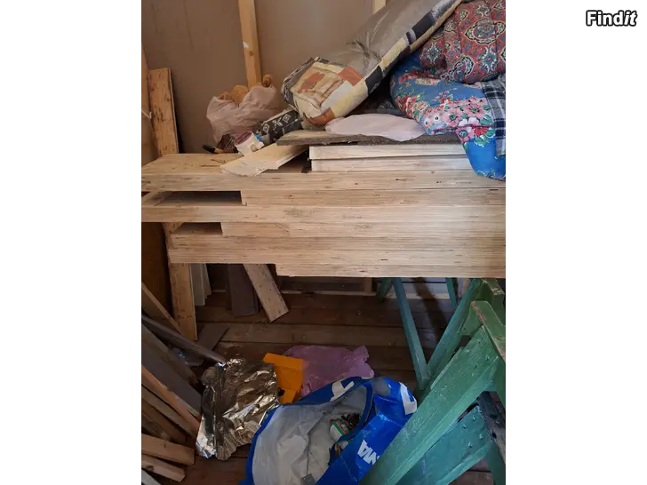 Säljes Fanerträbalk LVL 51x260 ca 50m