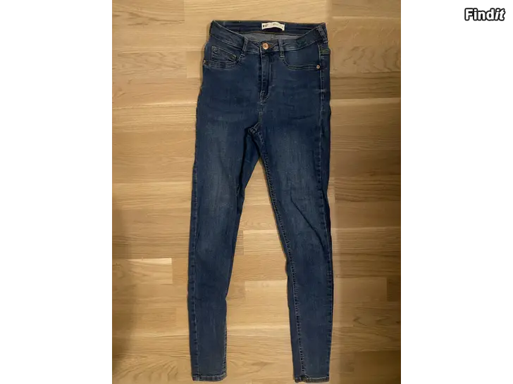 Myydään Gina Tricot Molly Skinny Jeans