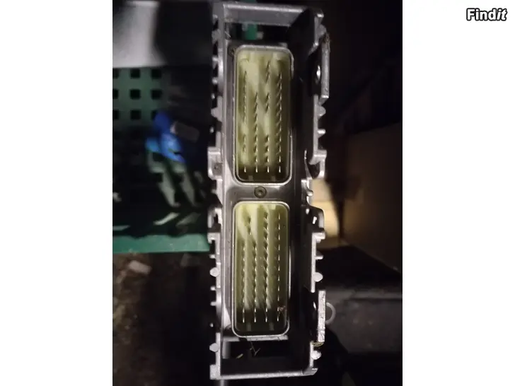 Säljes Mercedes e200 1996 motorstyrdon