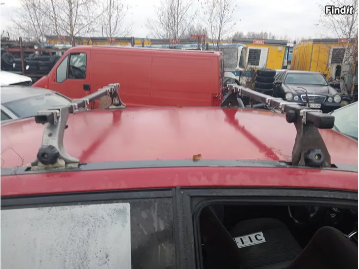 Myydään Opel Astra 1998 kattotelineet