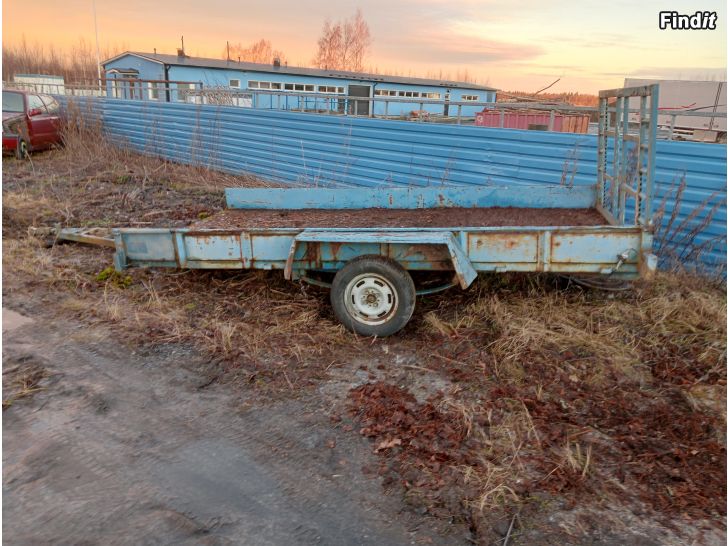 Myydään Peräkärry lavan mitat 3,50-1,80 metriä