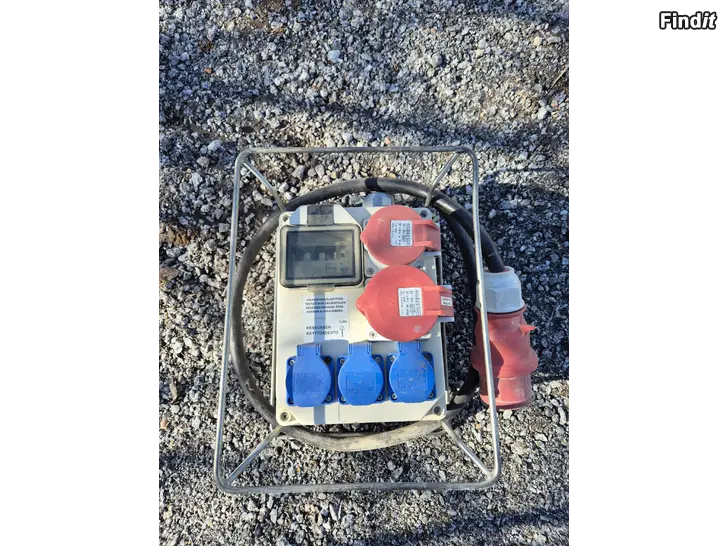 Myydään elcentral työmaakeskus 32A