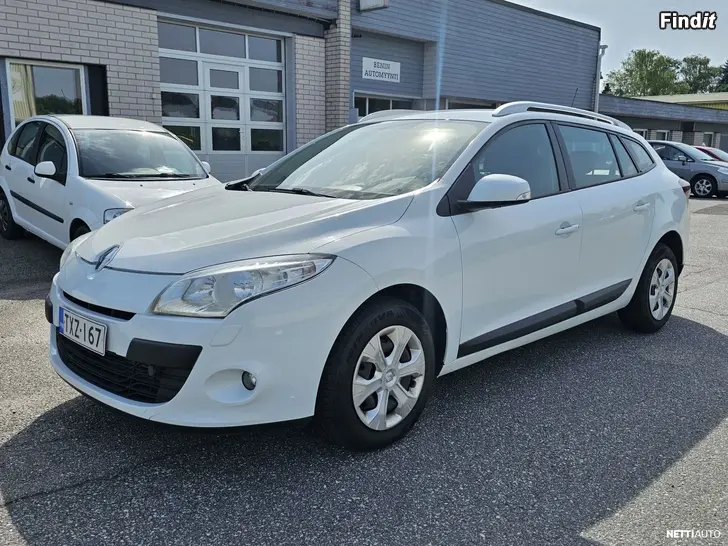 Myydään Renault Megane Sport Tourer 1,4 T 130hv 6MT Groove Rahoitus kampanja 3.9