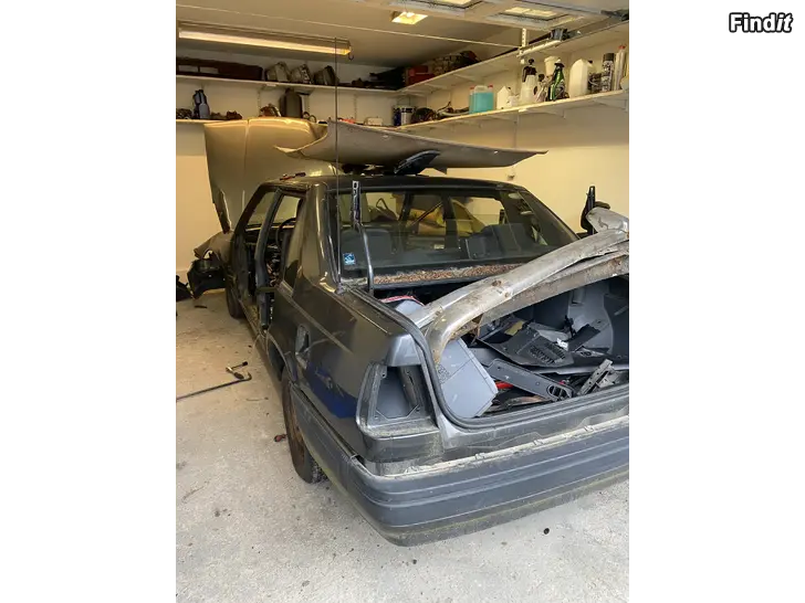 Myydään Volvo 740/940 delar