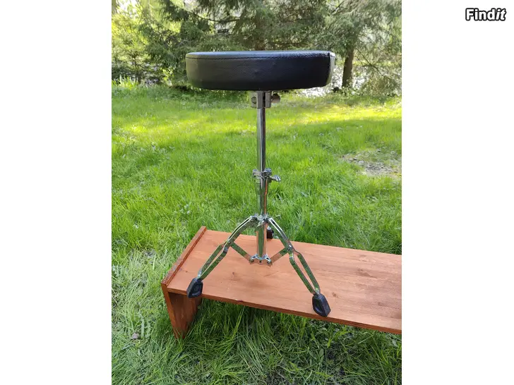 Säljes Pearl trumstol