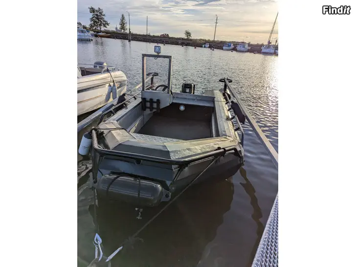 Säljes Aluminium Rib