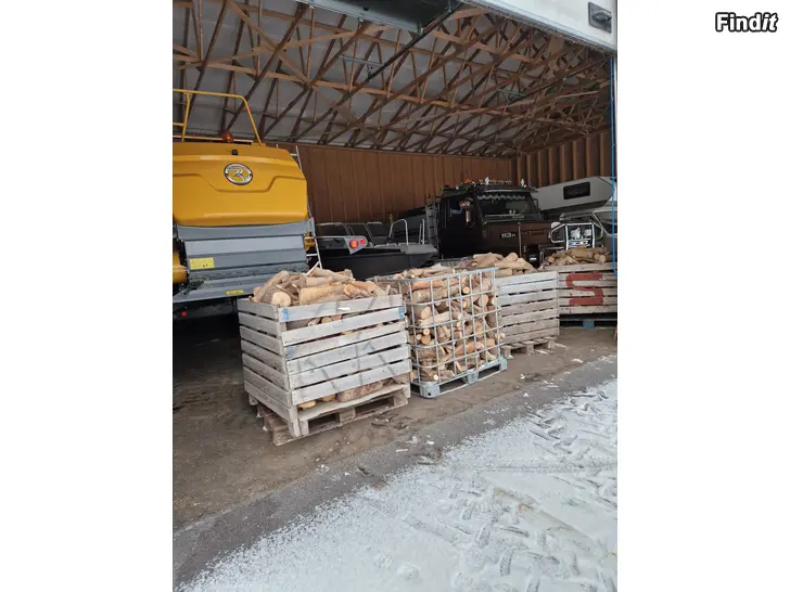 Säljes Ved säljes billigt pga utrymmesbrist