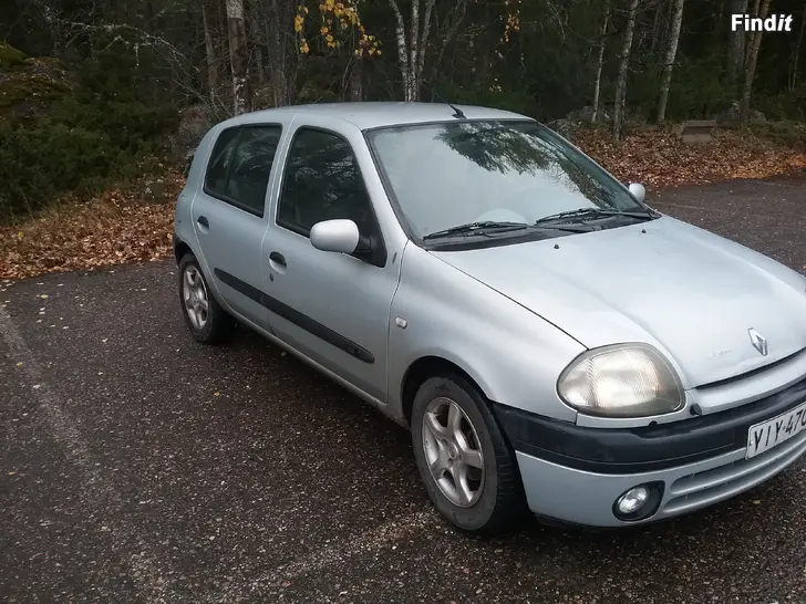 Myydään Renault clio 1.4 4d vm 1999