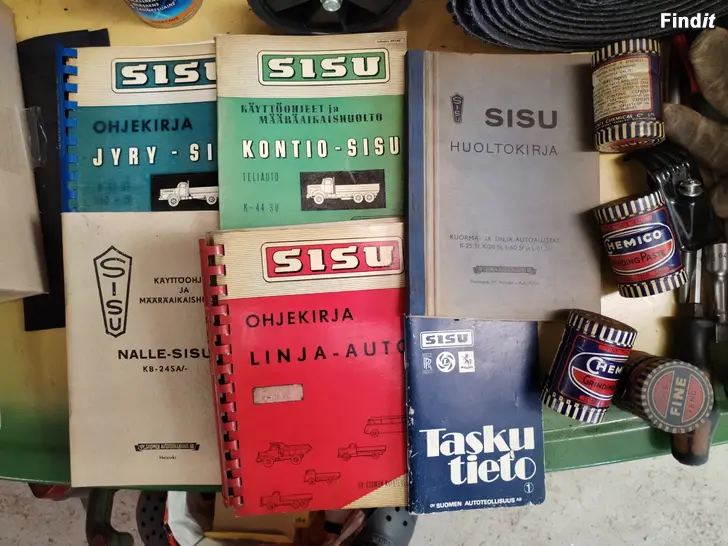 Säljes Vanhaa SISU materiaalia