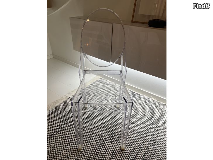 Säljes Kartell design stol Victoria Ghost