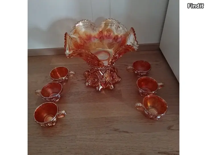 Säljes Skål  och 6 koppar i giftglas från Eda glasbruk