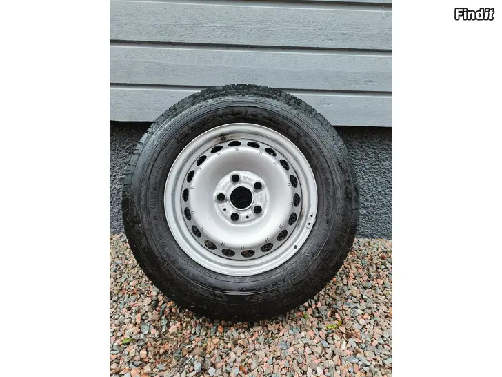 Säljes Däck med fälgar, 4st 205/75 R16