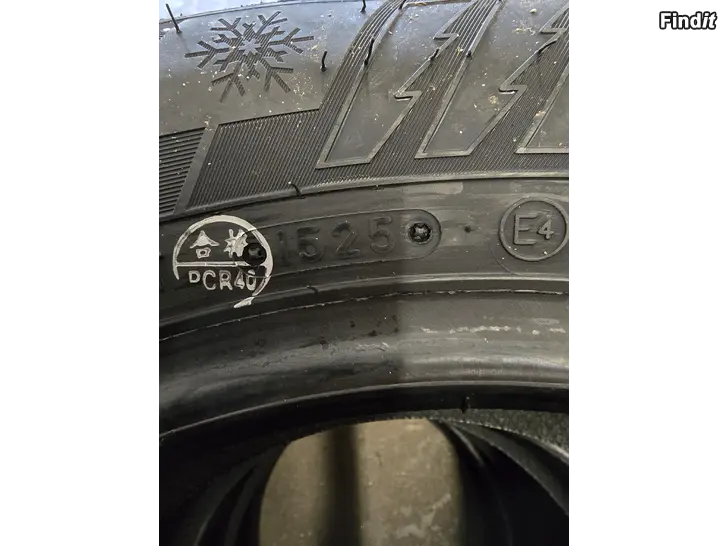 Säljes 205/55R16 Triangle IceLynx TI501 