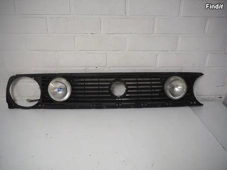 Myydään Volkswagen Golf II valomaski Hella 129017