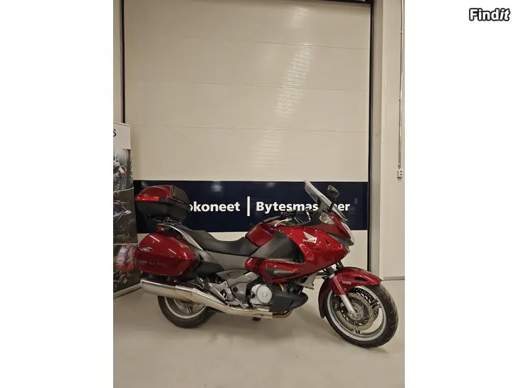 Säljes Honda NT 700 Deauville abs 2007