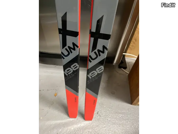 Säljes Rossignol xium 24/25 skin skidor