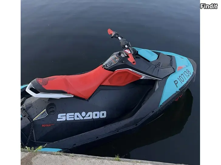 Uthyres Uthyres Vattenskoter Seo Doo Spark Trixx 90hp
