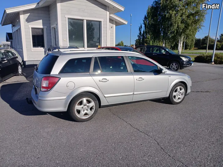 Myydään Opel Astra 1.6 Twinport Ecotec 105hv Farm