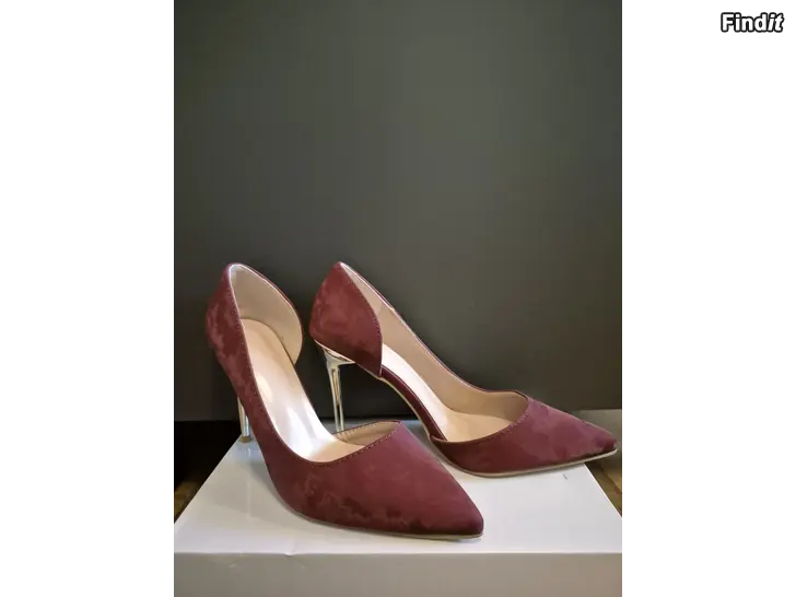 Säljes Nya pumps