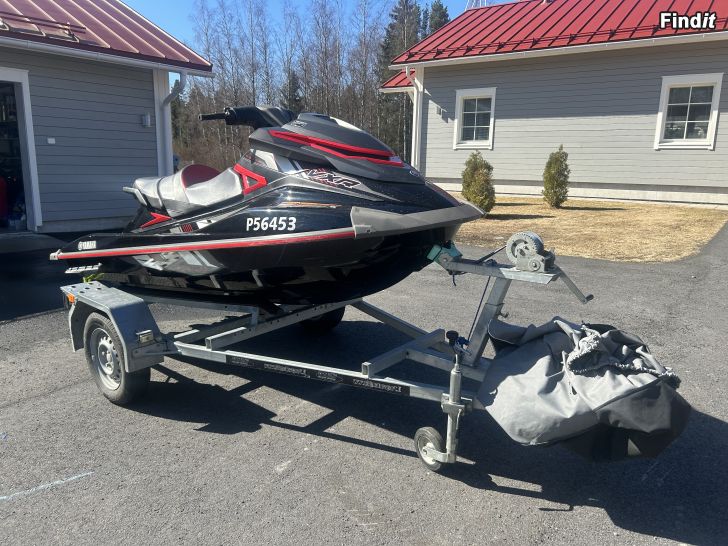 Myydään Yamaha vattenskoter