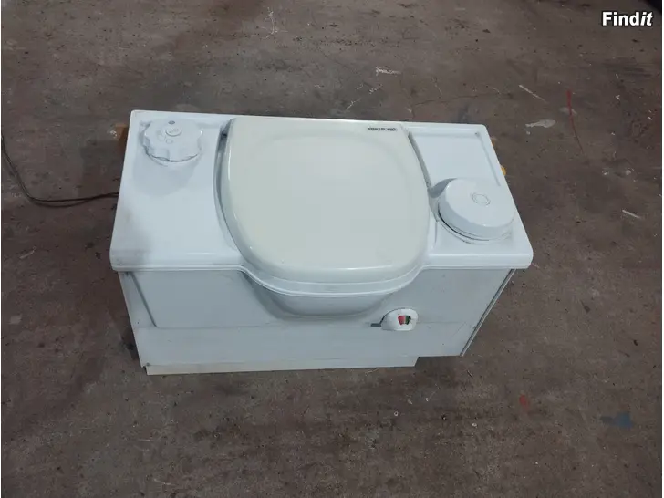 Myydään Kasetti WC Thetford