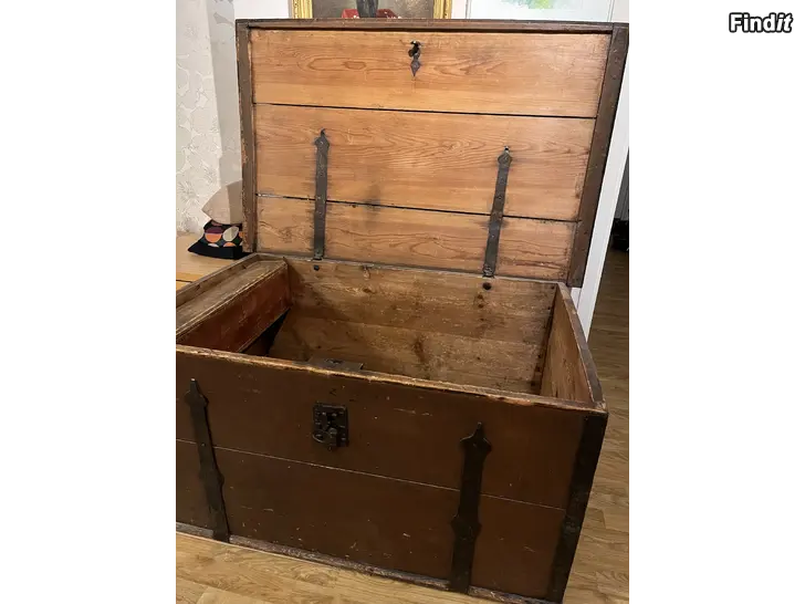 Säljes Fin träkista