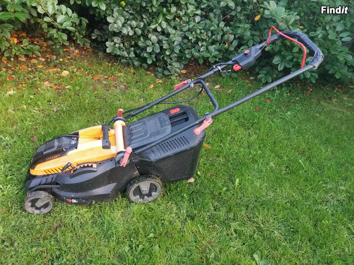 Myydään Keräävä akkuruohonleikkuri