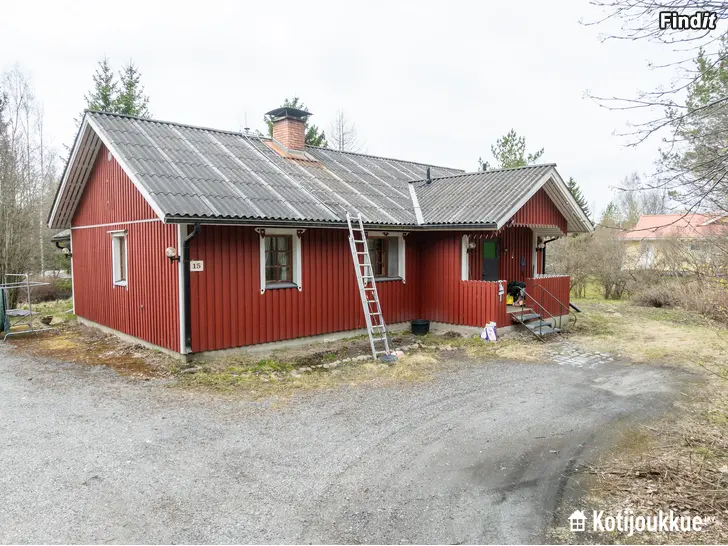 Säljes 3R+K+loft  i  Sundom,  Stråkavägen 15