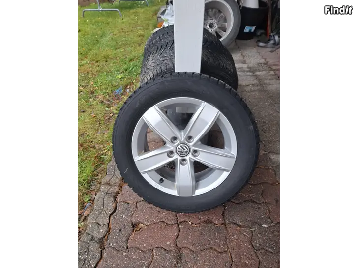 Säljes Volkswagen Däck